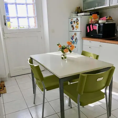 Holiday home Jolie Petite Maison Proche